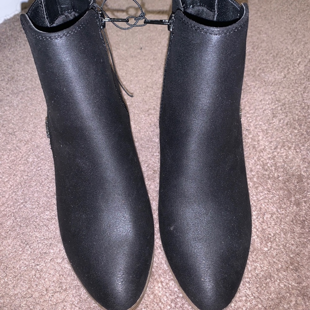Sugar size 7 black ankle boots